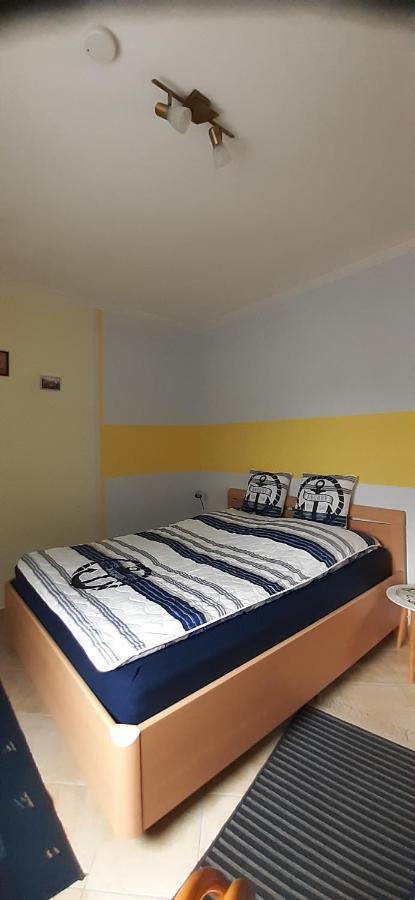 Bungalow Idylle Am See Neuruppin Εξωτερικό φωτογραφία