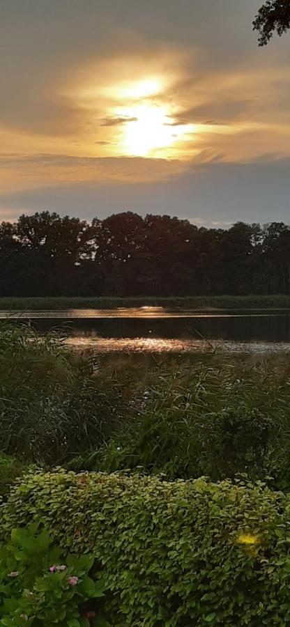 Bungalow Idylle Am See Neuruppin Εξωτερικό φωτογραφία