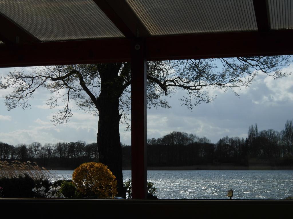 Bungalow Idylle Am See Neuruppin Εξωτερικό φωτογραφία