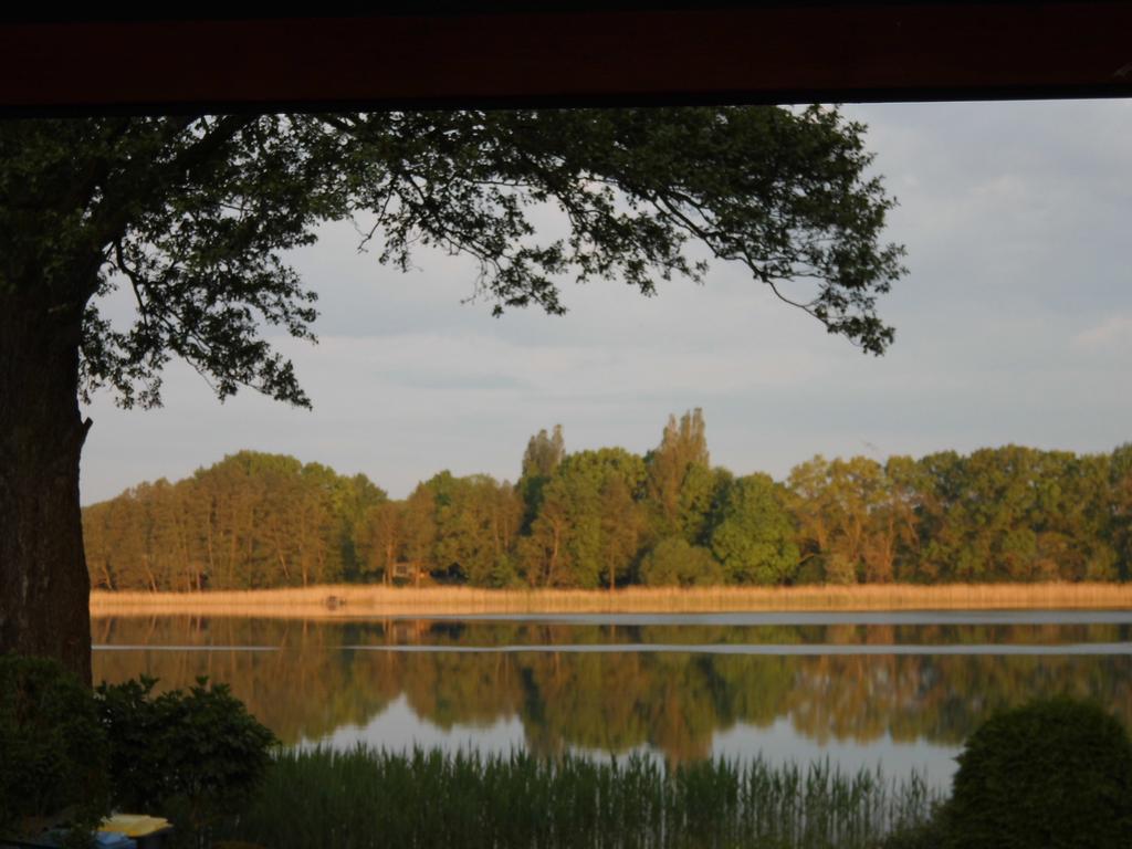 Bungalow Idylle Am See Neuruppin Εξωτερικό φωτογραφία